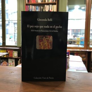 El Pez Rojo Que Nada En El Pecho